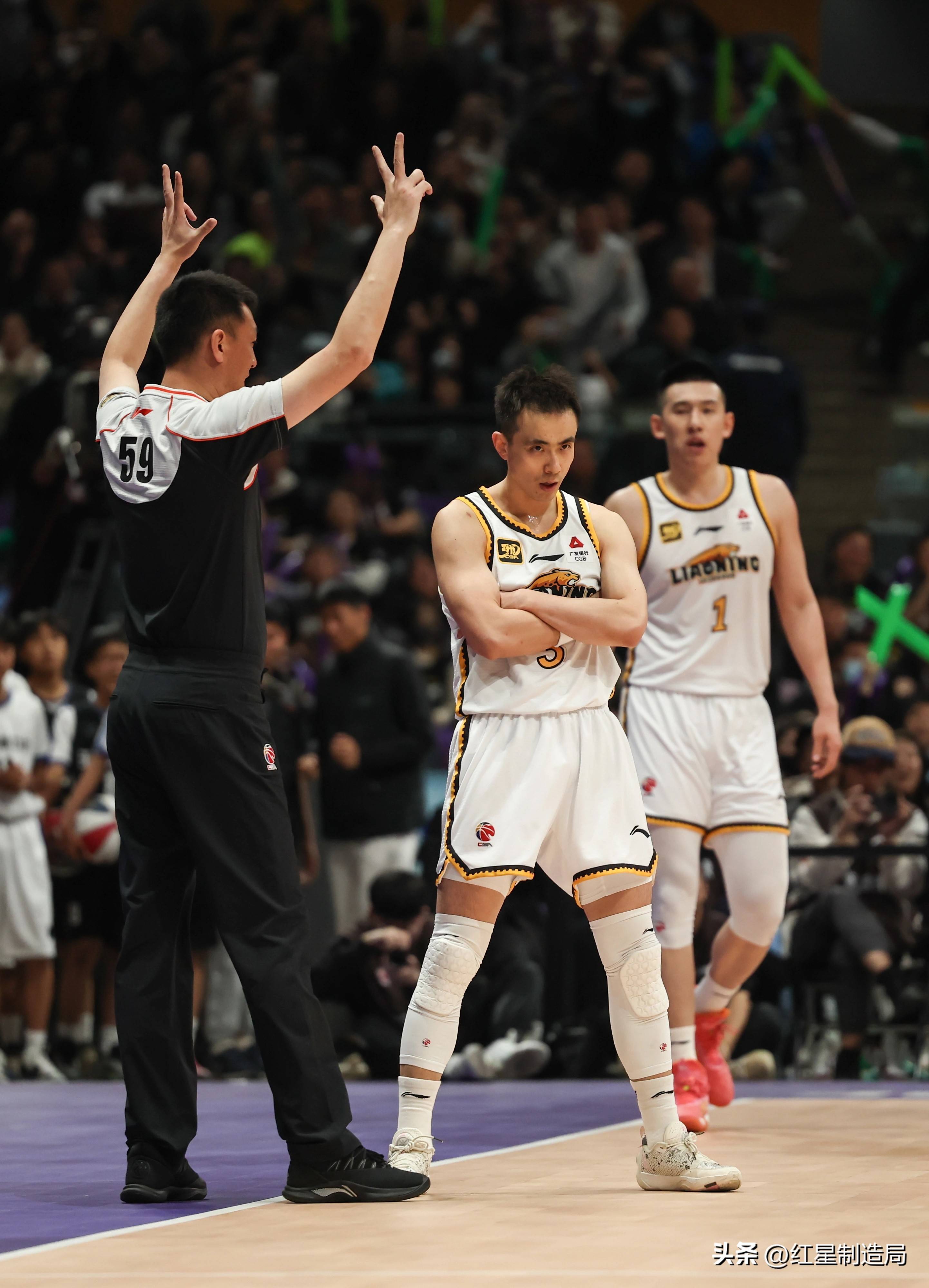 关于新疆男篮大胜北京，继续领跑联赛积分榜的信息