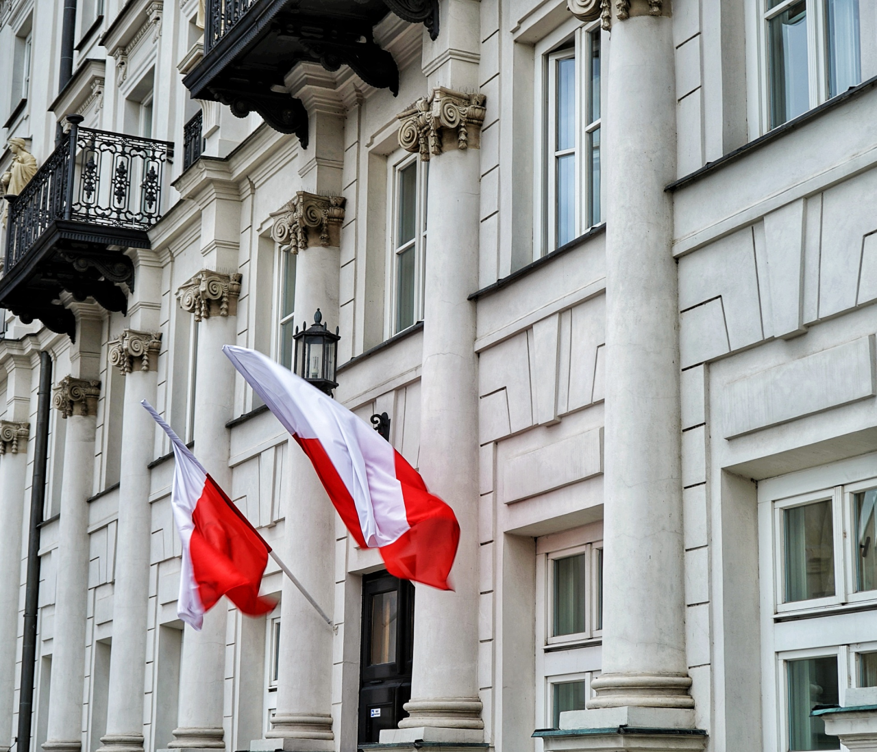 乐鱼体育官网网页版-包含捷克代表团队员争先恐后，一路领跑的词条